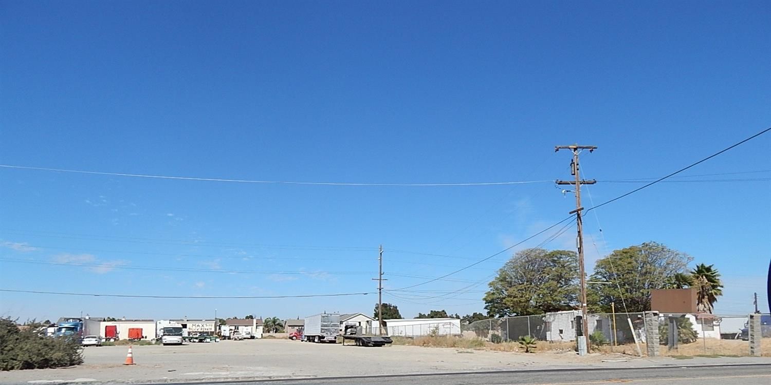 2532 E Pacheco Blvd, Los Banos, CA 93635